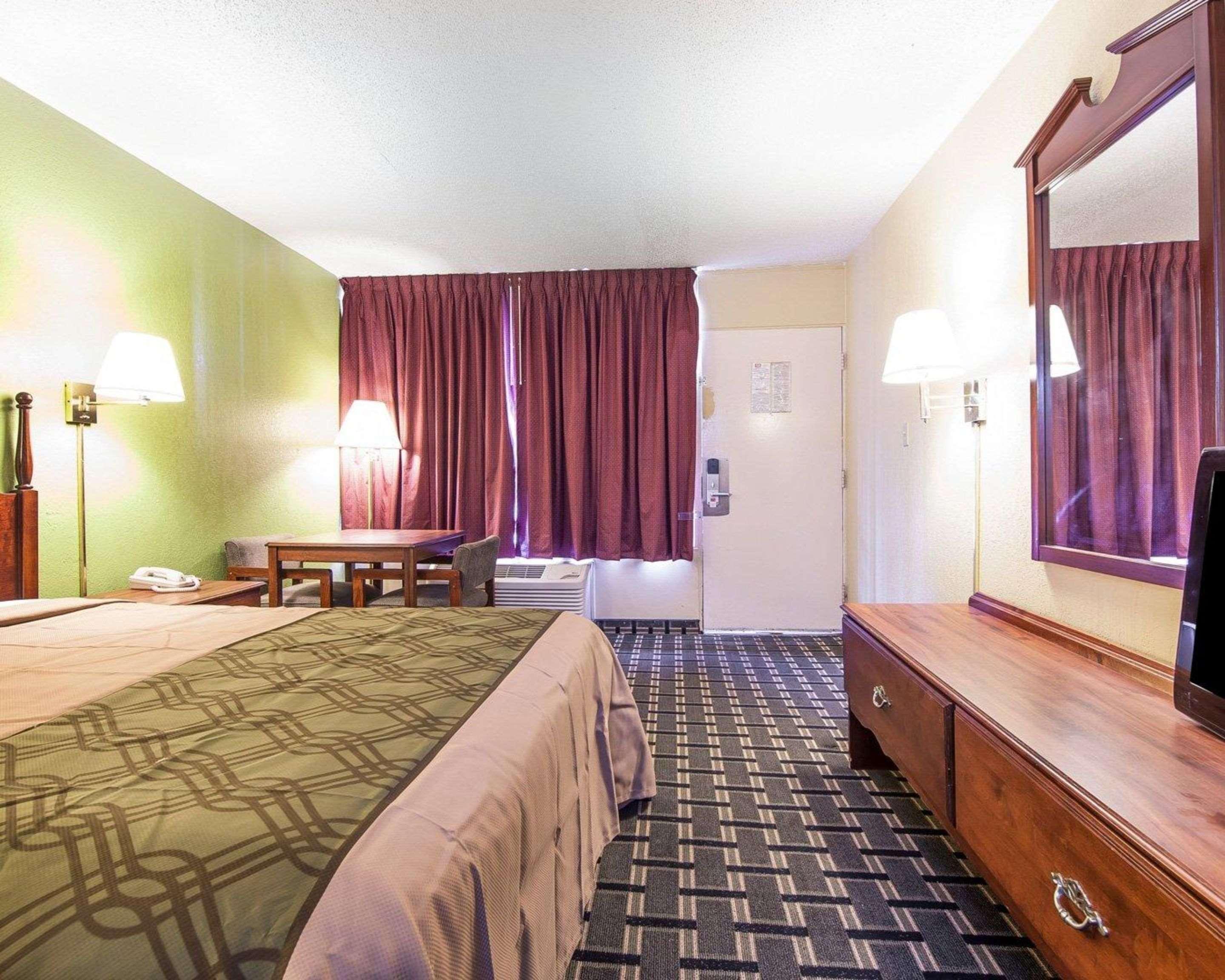 Econo Lodge Cleveland Kültér fotó