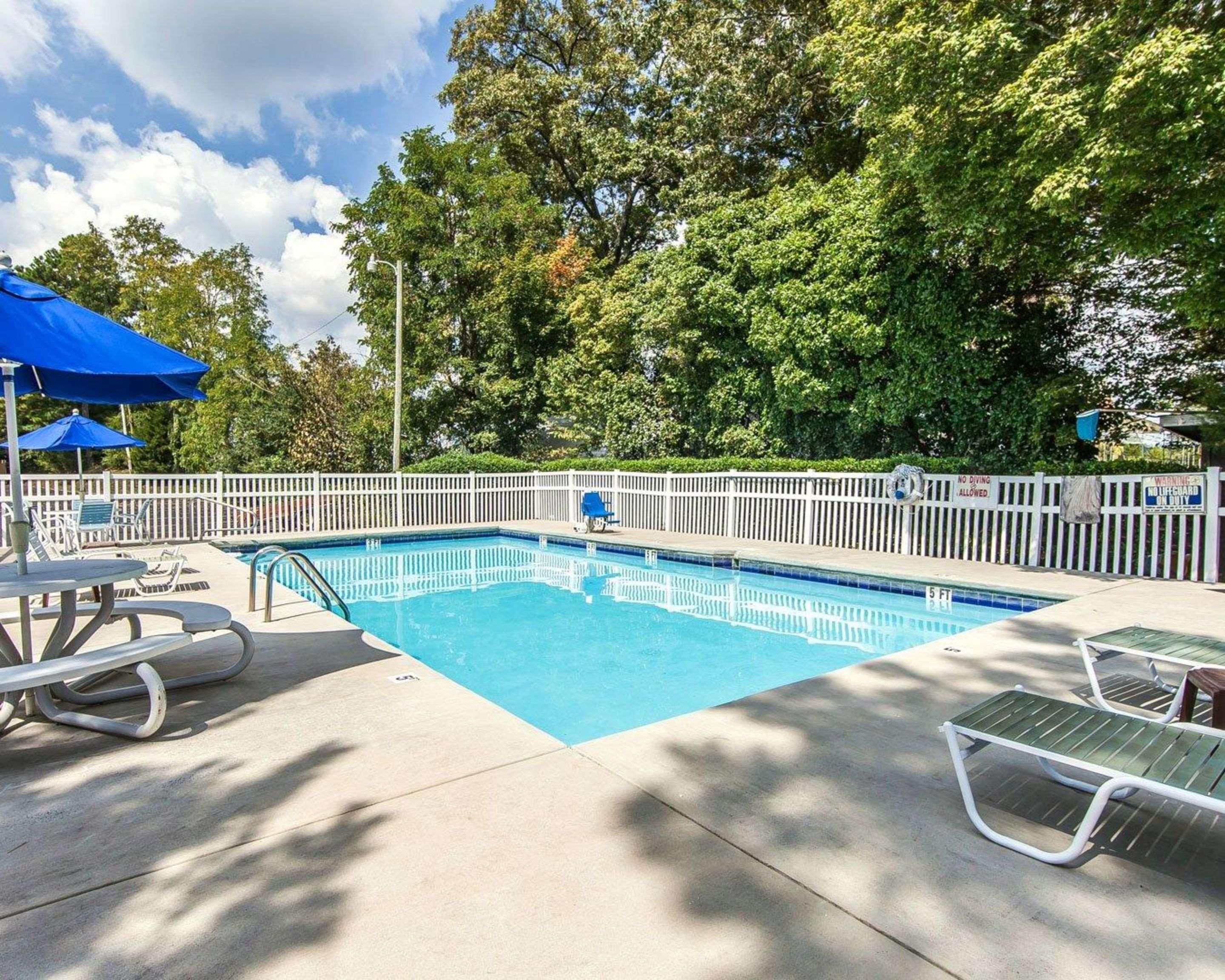 Econo Lodge Cleveland Kültér fotó