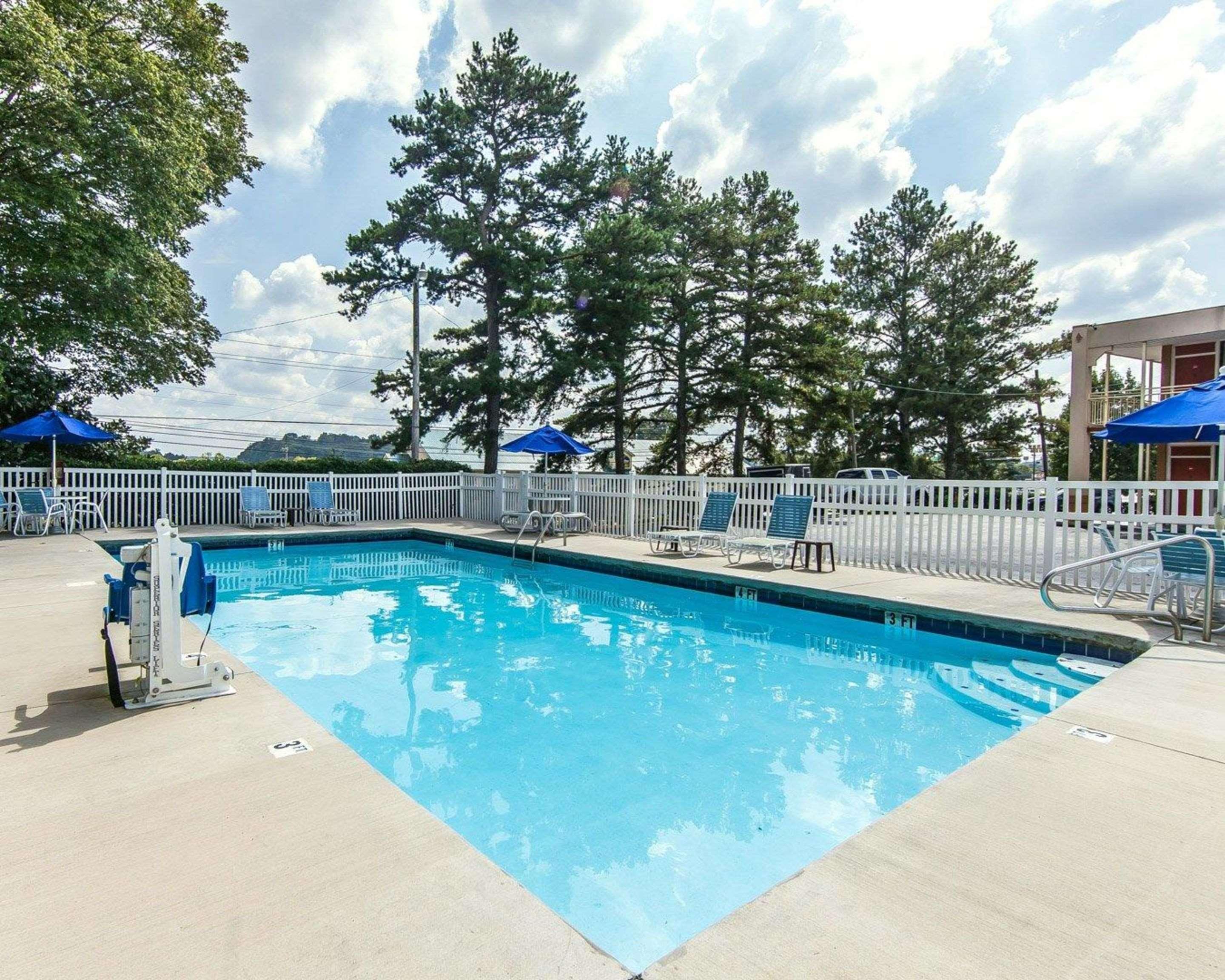 Econo Lodge Cleveland Kültér fotó